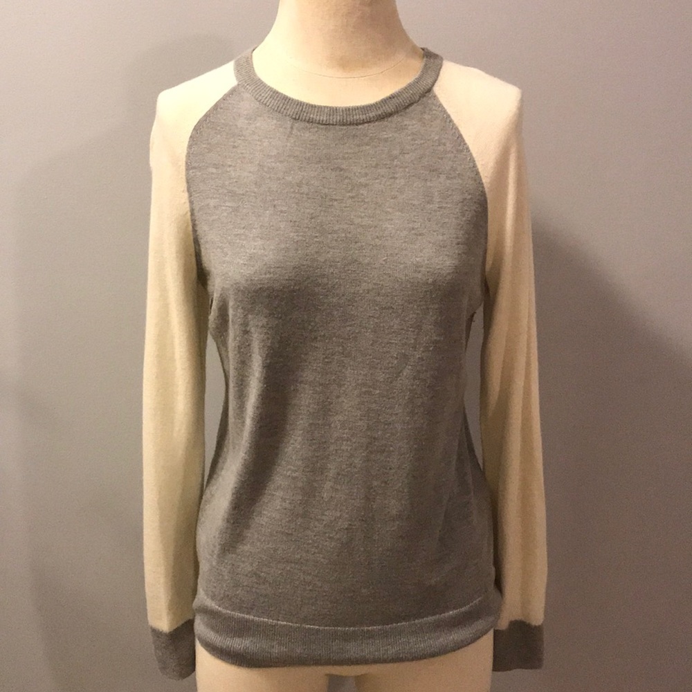 Vineyard Vines sweater